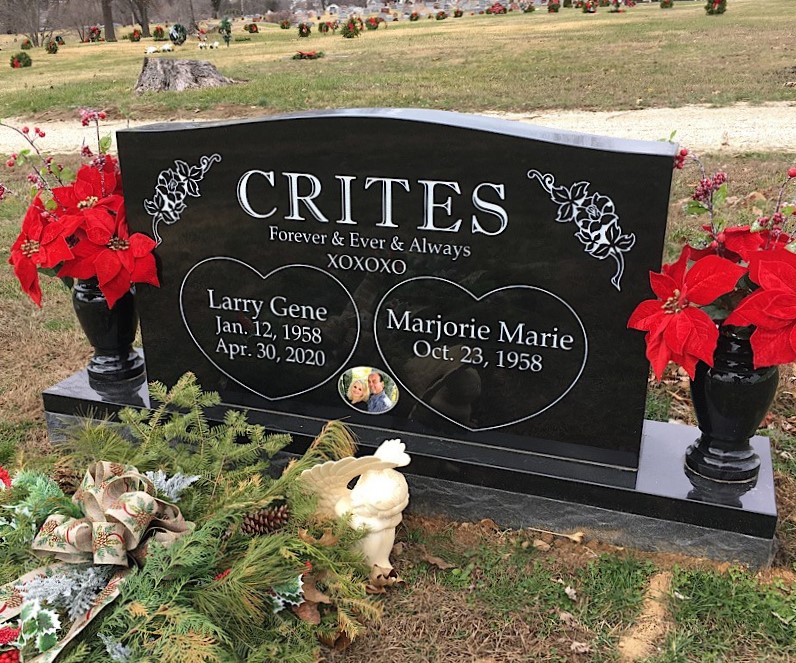 Rose Lawn Monuments Black upright etching granite 37.jpg